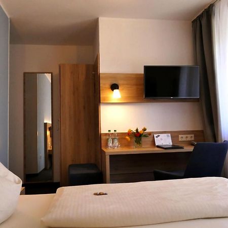 Hasi'S Hotel Grafing Екстериор снимка