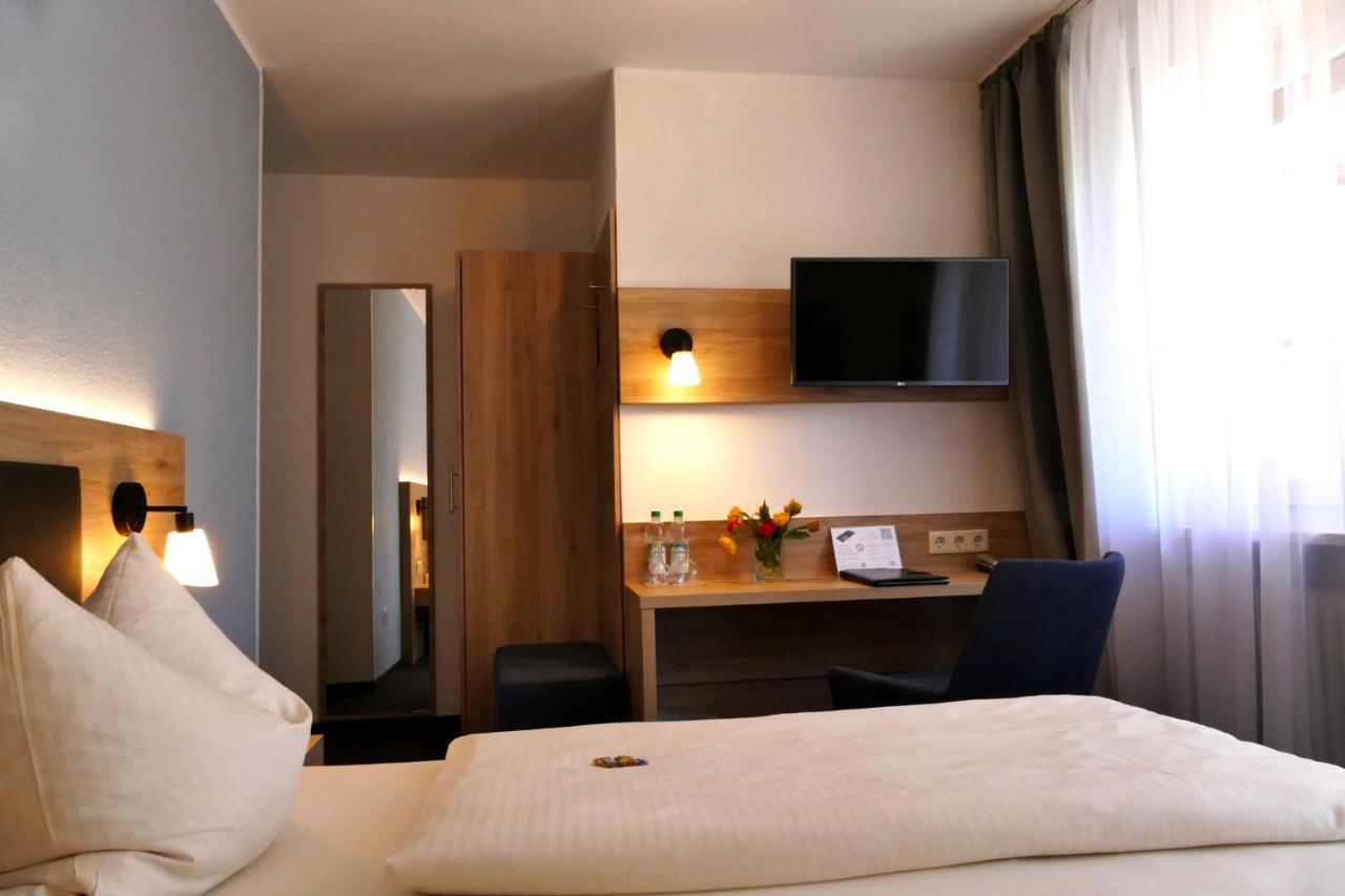 Hasi'S Hotel Grafing Екстериор снимка
